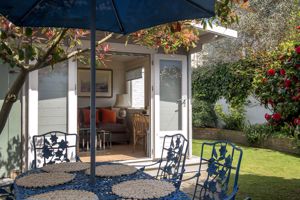 Photo 25- click for photo gallery